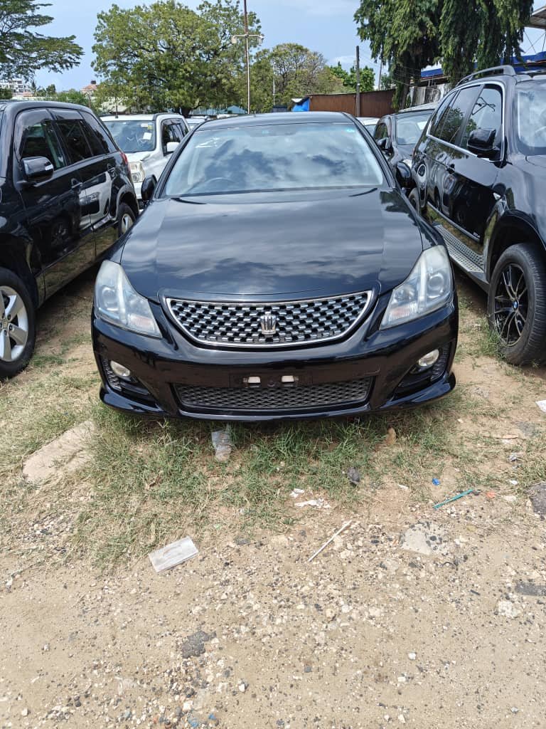 Toyota Crown Athlete